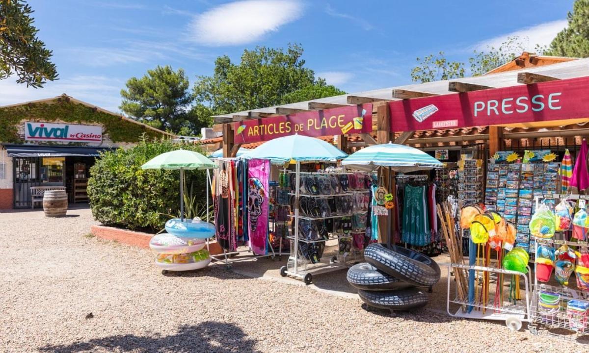 Les Mobilhomes Helvetiques 4 Etoiles Mar Estang Canet En Roussillon Canet-en-Roussillon Exterior foto